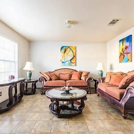 Opuluxe Poolside Paradise Sleeps 6